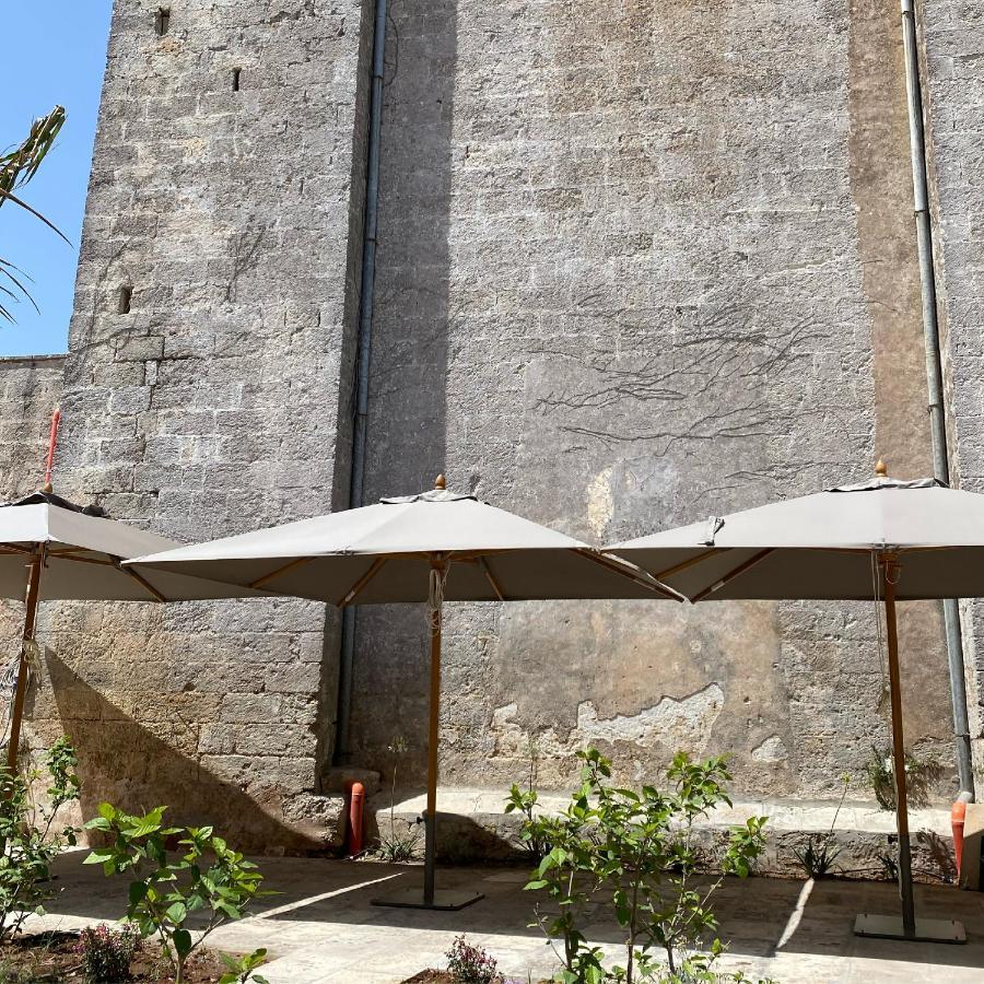 Hotel Tre Bacili - L'ospitalità in Dimora Spongano Esterno foto